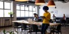 Personnes dans un bureau